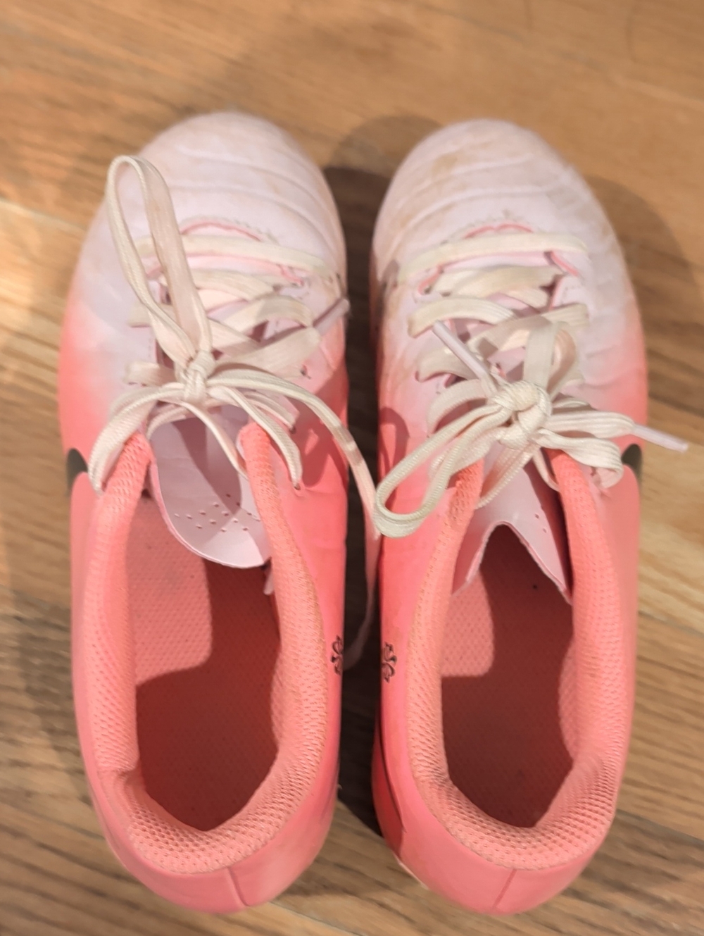 Nike Kids Pink and White Cleats Shoes Soccer Lacrosse Field Hockey